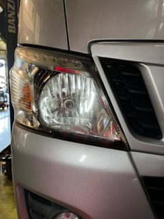 キャラバン・ヘットライトユニット取替 - 高栄自動車ブログ